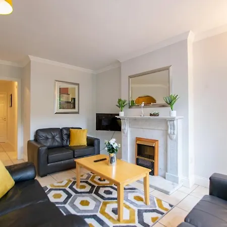 2 Bed Apartment, Sleeps 6 Galway